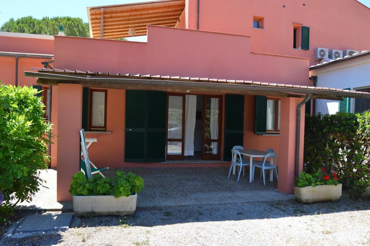 Pozzo Al Moro Village Marina di Campo Exterior photo