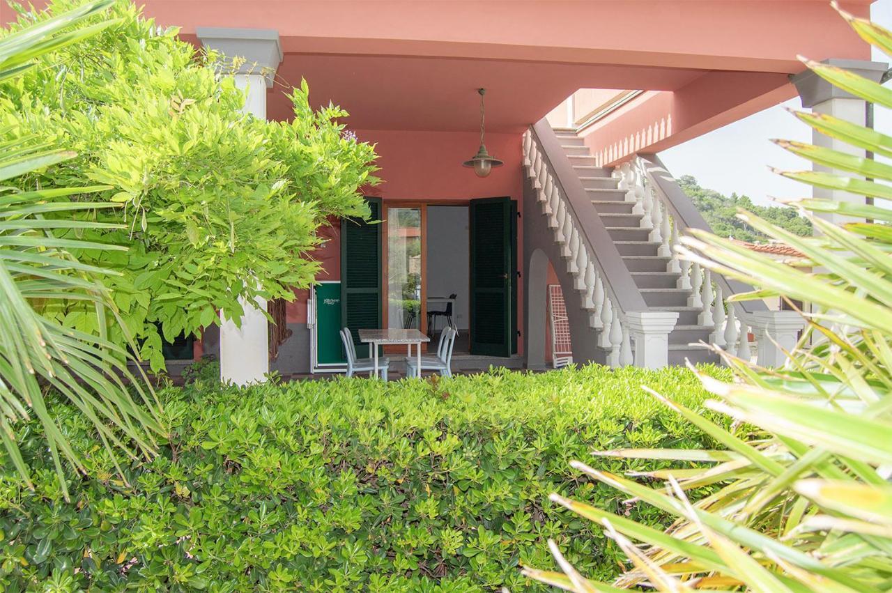 Pozzo Al Moro Village Marina di Campo Exterior photo